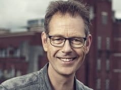 Bert Kranenbarg viert duizendste aflevering: “Radio 5 past me als een ouwe jas” DJ File Bert Kranenbarg