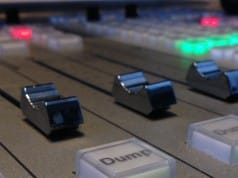 ‘Meerdere ambitieuze streekomroepen staan op omvallen’