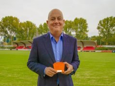 Jack van Gelder wil weer radioverslag doen Jack van Gelder