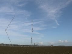 AM-zendmasten Zeewolde opgeblazen