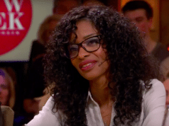 Sylvana Simons hekelt reclameposter Radio 538: ‘Vreselijk seksistisch’