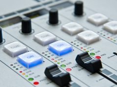 “Geen enkele radiozender is aan te merken als jongerenzender”