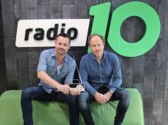 RadioFreak Award voor Beste Marketing naar Radio 10 Ronald Snoeijer en Dennis Kuzee van Radio 10 met de RadioFreak Award
