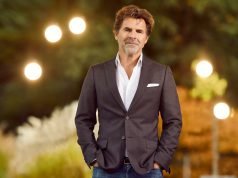 Toine van Peperstraten in gesprek met radiozender JOE