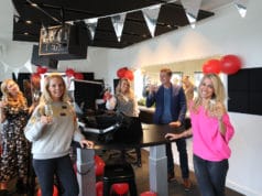 Fabienne de Vries en Patricia van Liemt terug op de radio bij GoodLIFE Radio Opening in de studio van GoodLIFE Radio