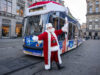 Kersttram van Sky Radio rijdt door drie grote steden en Madurodam Sky Radio Kersttram 2022