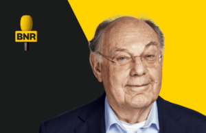 Bernard Hammelburg (78) verlengt contract bij BNR: “Van pensioen wil ik niets weten” Bernard Hammelburg