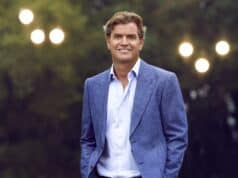 Voormalig AVROTROS-directeur Eric van Stade kreeg 75.000 euro mee Eric van Stade