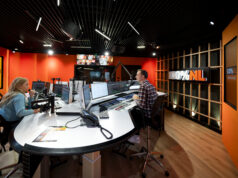 Joost van der Stel vaste nieuwslezer bij ochtendshow 100%NL Studio 100%NL