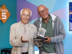 Peter Koelewijn krijgt Radio 5 Evergreen Award Peter Koelewijn ontvangt NPO Radio 5 Evergreen Award