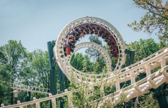 Radio Veronica stuurt singles met Valentijnsdag naar de Efteling voor ‘Love at First Ride’